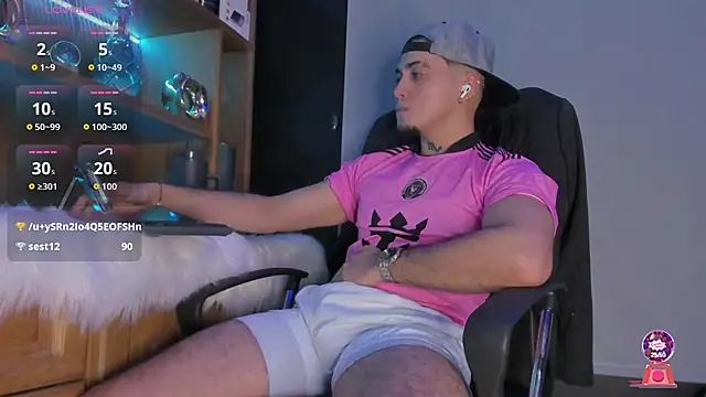 Snapshot of Gael_williams1 chatting on November 19, 2025, 1:22 pm Gael williams1 online show from November 19, 2025, 1:22 pm