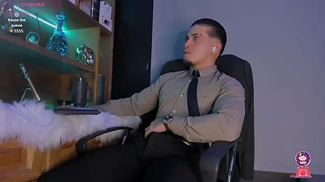 Snapshot of Gael_williams1 chatting on October 30, 2025, 10:39 pm Gael williams1 online show from October 30, 2025, 10:39 pm