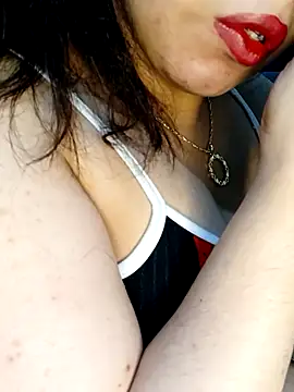 Queen-15 online show from November 27, 2025, 12:55 am