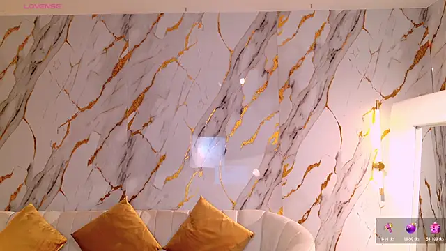 Snapshot of AgathaKondo_ chatting on October 26, 2025, 8:31 pm AgathaKondo online show from October 26, 2025, 8:31 pm