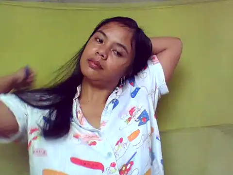 Snapshot of sweet_heaven00 chatting on October 19, 2025, 1:30 am sweet heaven00 online show from October 19, 2025, 1:30 am