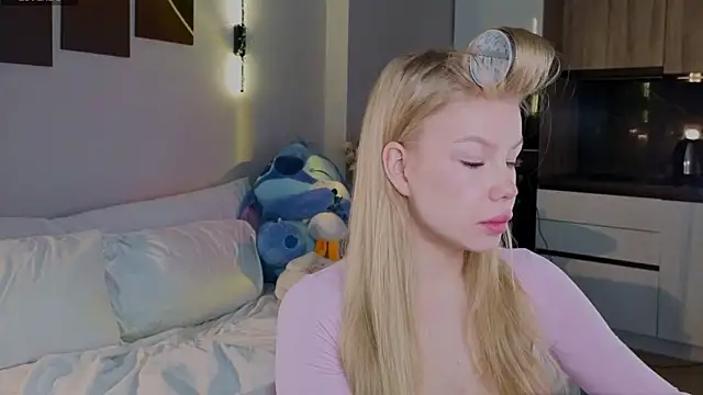 Snapshot of emilyshepar_d chatting on March 31, 2026, 2:13 am emilyshepar d online show from March 31, 2026, 2:13 am