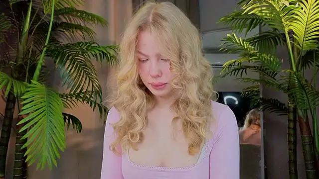 Snapshot of emilyshepar_d chatting on March 4, 2026, 2:52 am emilyshepar d online show from March 4, 2026, 2:52 am