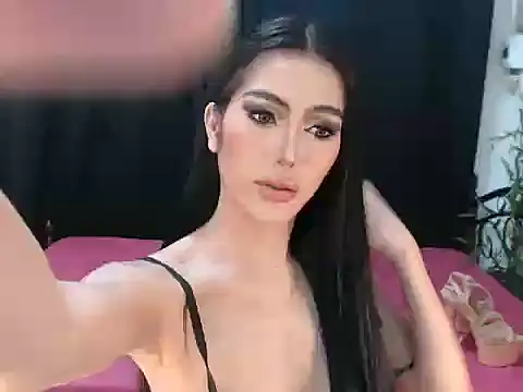 Snapshot of DisneyPrincess chatting on November 6, 2025, 8:35 pm DisneyPrincess online show from November 6, 2025, 8:35 pm