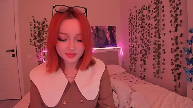 Snapshot of yuna_loon chatting on November 14, 2025, 4:16 am yuna loon online show from November 14, 2025, 4:16 am