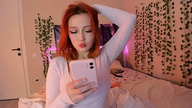 Snapshot of yuna_loon chatting on November 15, 2025, 5:22 am yuna loon online show from November 15, 2025, 5:22 am