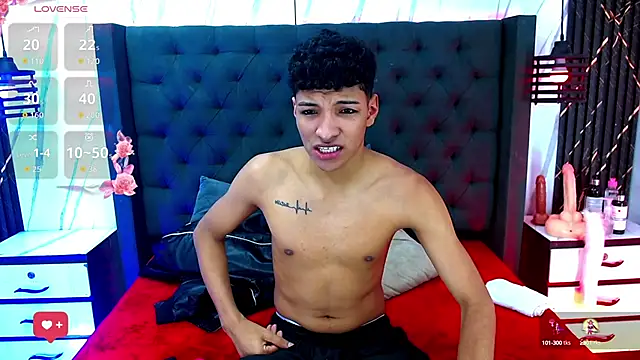 Snapshot of Rick_Wade chatting on October 9, 2025, 9:04 pm Rick Wade online show from October 9, 2025, 9:04 pm