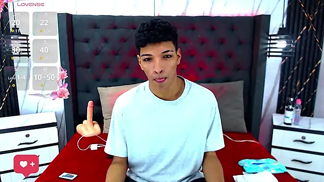 Snapshot of Rick_Wade chatting on November 15, 2025, 8:02 pm Rick Wade online show from November 15, 2025, 8:02 pm