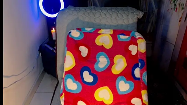 Snapshot of Milf_Valeria chatting on October 21, 2025, 2:27 pm Milf Valeria online show from October 21, 2025, 2:27 pm