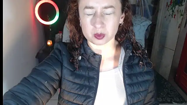 Snapshot of Milf_Valeria chatting on November 6, 2025, 2:21 pm Milf Valeria online show from November 6, 2025, 2:21 pm