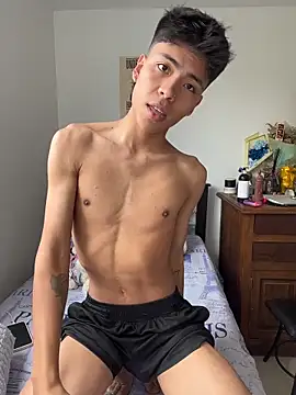 MaxiWildd online show from June 8, 2026, 1:22 pm