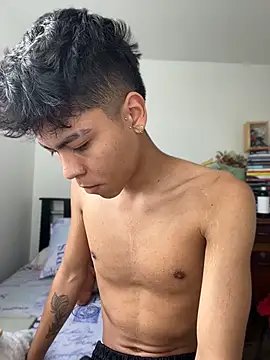 MaxiWildd online show from June 11, 2026, 1:08 pm