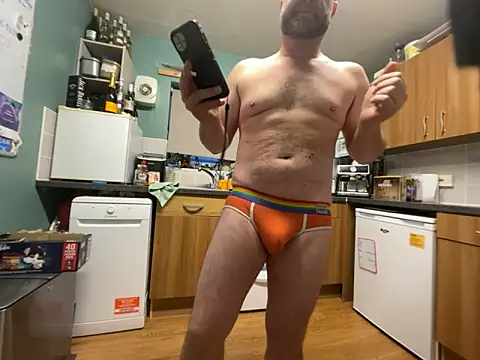 Snapshot of Dilfcam101 chatting on November 25, 2025, 7:41 am Dilfcam101 online show from November 25, 2025, 7:41 am