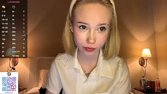FlowMia online show from September 22, 2025, 9:37 am