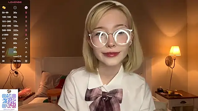 FlowMia online show from September 28, 2025, 4:14 pm