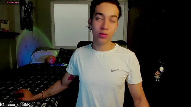 Noxx starkK online show from March 6, 2026, 6:25 pm