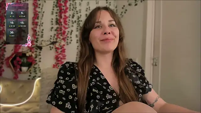 Snapshot of Rita_Wild chatting on October 8, 2025, 8:31 pm Rita Wild online show from October 8, 2025, 8:31 pm