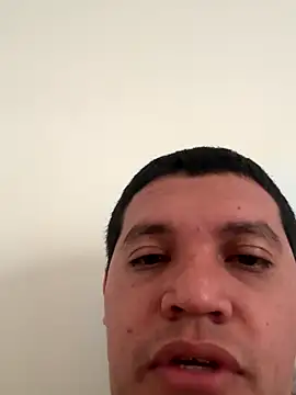 Snapshot of michael877675 chatting on October 10, 2025, 11:38 pm michael877675 online show from October 10, 2025, 11:38 pm