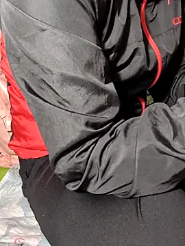 Snapshot of sasud2 chatting on December 15, 2025, 12:27 am sasud2 online show from December 15, 2025, 12:27 am