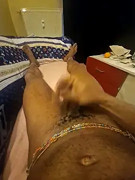 solofe19 online show from October 9, 2025, 8:26 am