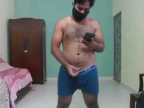 Lucknowboi69 online show from November 21, 2025, 8:46 am