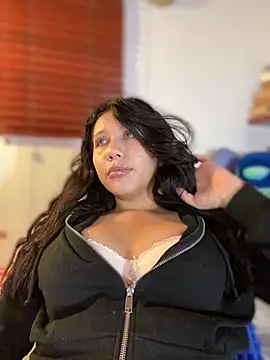 snow doll online show from October 28, 2025, 11:03 pm