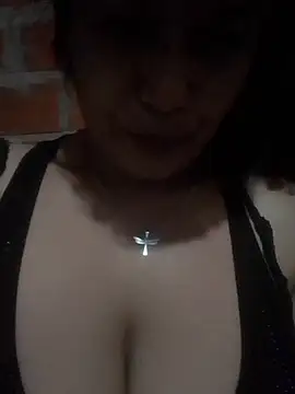 Snapshot of Moro_25 chatting on April 6, 2026, 8:21 pm Moro 25 online show from April 6, 2026, 8:21 pm