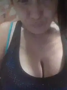 Snapshot of Moro_25 chatting on April 19, 2026, 7:27 pm Moro 25 online show from April 19, 2026, 7:27 pm