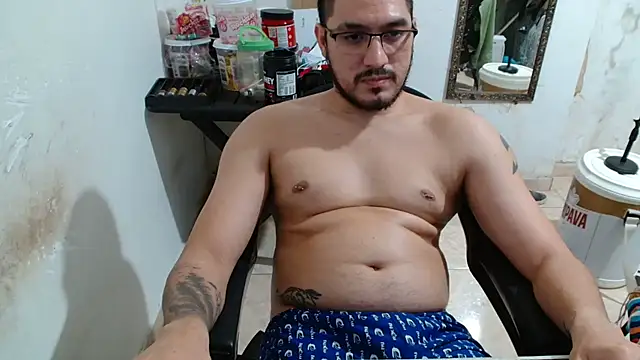 Snapshot of Leonino231 chatting on October 11, 2025, 4:46 am Leonino231 online show from October 11, 2025, 4:46 am