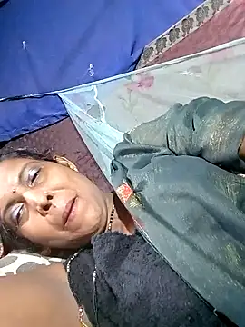 Snapshot of Savita992 chatting on May 6, 2026, 10:30 am Savita992 online show from May 6, 2026, 10:30 am