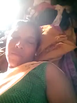 Savita992 online show from October 12, 2025, 5:31 am