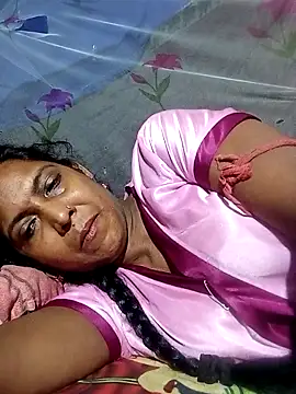 Savita992 online show from May 1, 2026, 11:21 pm