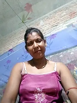 Snapshot of Savita992 chatting on June 19, 2026, 7:09 pm Savita992 online show from June 19, 2026, 7:09 pm