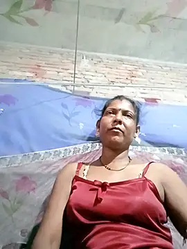 Snapshot of Savita992 chatting on June 15, 2026, 1:06 am Savita992 online show from June 15, 2026, 1:06 am