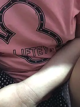 Snapshot of opna8 chatting on February 25, 2026, 11:48 pm opna8 online show from February 25, 2026, 11:48 pm