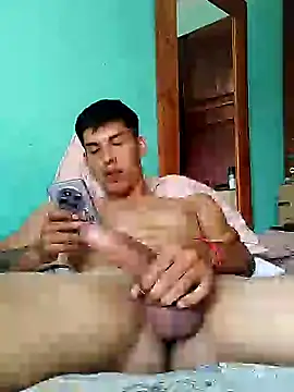 frankitocam4 online show from March 13, 2026, 3:06 pm