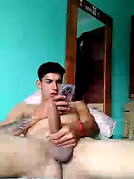 frankitocam4 online show from March 6, 2026, 5:30 pm