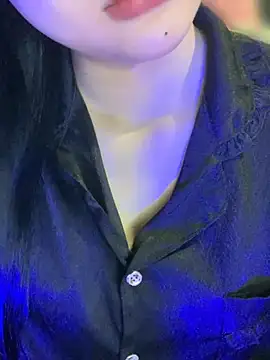 Linhtruong  online show from May 2, 2026, 1:55 am