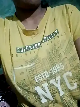 Snapshot of Daisygirl9 chatting on October 24, 2025, 5:23 pm Daisygirl9 online show from October 24, 2025, 5:23 pm