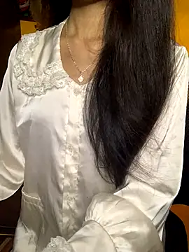 Snapshot of Nhinhi18 chatting on October 12, 2025, 4:30 pm Nhinhi18 online show from October 12, 2025, 4:30 pm