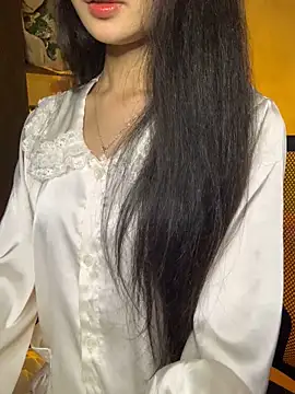 Snapshot of Nhinhi18 chatting on November 23, 2025, 2:49 pm Nhinhi18 online show from November 23, 2025, 2:49 pm