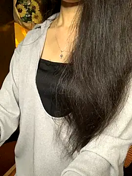 Snapshot of Nhinhi18 chatting on October 25, 2025, 3:12 pm Nhinhi18 online show from October 25, 2025, 3:12 pm