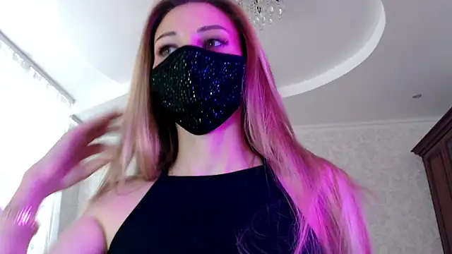 Snapshot of Iris_lave chatting on June 9, 2026, 3:35 pm Iris lave online show from June 9, 2026, 3:35 pm