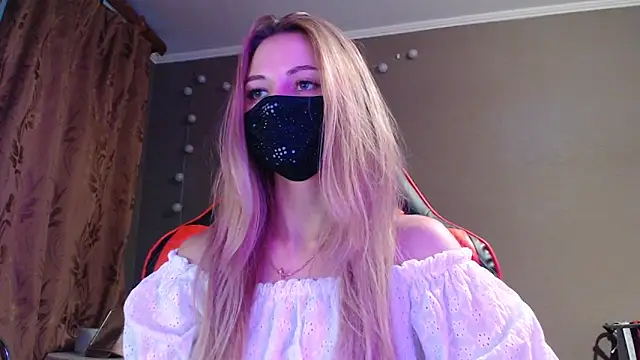 Snapshot of Iris_lave chatting on October 21, 2025, 3:11 pm Iris lave online show from October 21, 2025, 3:11 pm