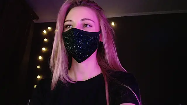 Snapshot of Iris_lave chatting on October 26, 2025, 4:40 pm Iris lave online show from October 26, 2025, 4:40 pm