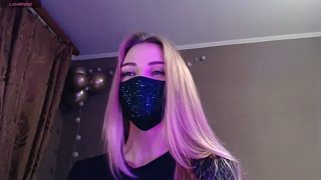 Snapshot of Iris_lave chatting on November 12, 2025, 4:11 pm Iris lave online show from November 12, 2025, 4:11 pm