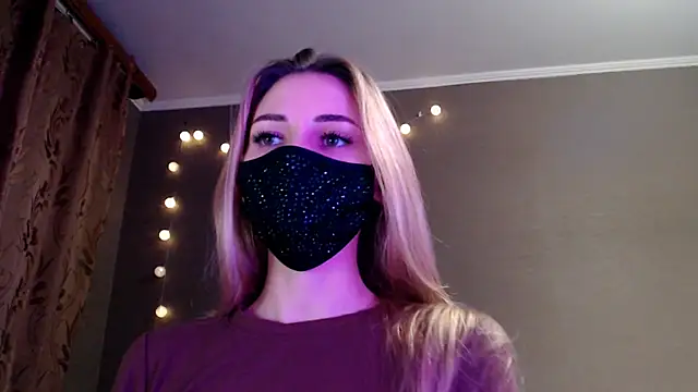 Snapshot of Iris_lave chatting on November 30, 2025, 2:51 pm Iris lave online show from November 30, 2025, 2:51 pm