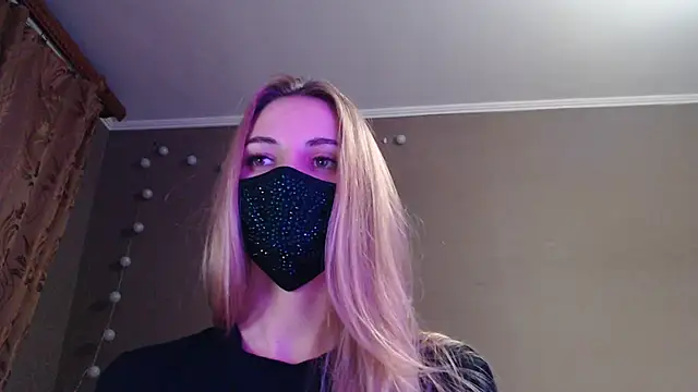 Snapshot of Iris_lave chatting on October 27, 2025, 5:25 pm Iris lave online show from October 27, 2025, 5:25 pm