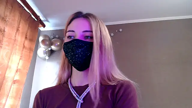 Snapshot of Iris_lave chatting on November 27, 2025, 12:38 pm Iris lave online show from November 27, 2025, 12:38 pm