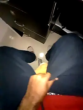 hackyourpussyxh online show from December 1, 2025, 1:28 am